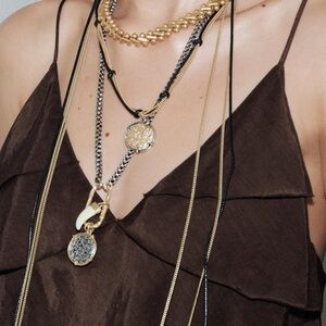 ZARA WOMAN NWT PACK OF 3 MEDALLION HORN NECKLACES Golden 1011/044/303